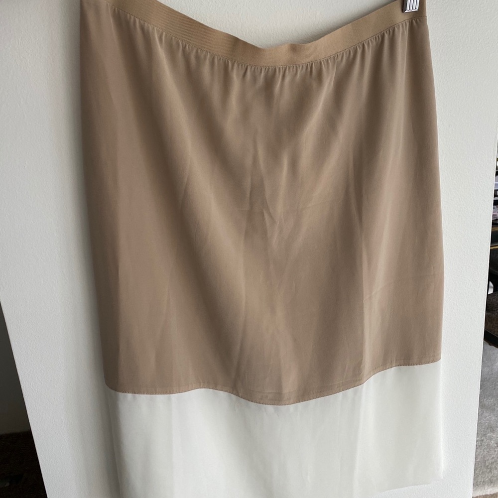 Club Monaco Silk knee length skirt size 8